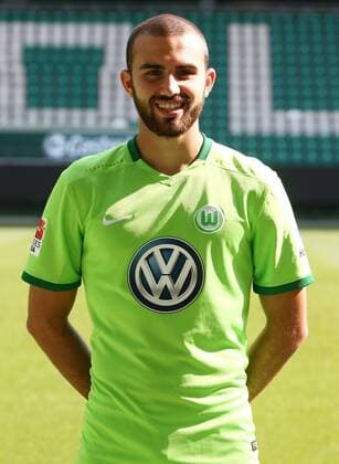 Borja Mayoral (17) Einzelbild Hochformat Fußball Fussball GER 1.BL Porträttermin 2016 2017 VfL Wolfsburg 14.09.2016
