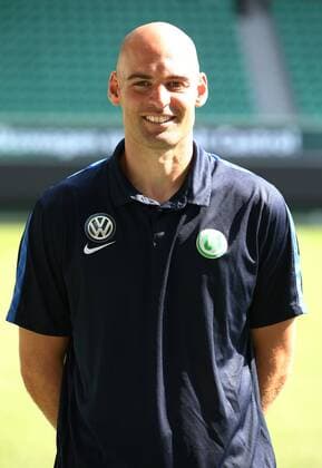Felix Sunkel Athletiktrainer Einzelbild .h Fußball Fussball GER 1.BL Porträttermin 2016 2017 VfL Wolfsburg 14.09.2016