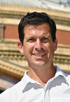 . 14 09 2016. London, United Kingdom. Tim Henman and Mark Foster photocall. British retired professional tennis player Tim Henman and British swimmer Mark Foster launch partnership between Champions Tennis at the Royal Albert Hall and SportsAid, at Royal Albert Hall, London.  xNilsxJorgensenx xixImagesx IIM-13440-0005