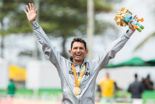 14.09.2016, Pontal, Rio de Janeiro, BRA, Rio 2016, Paralympische Sommerspiele, Handbike, Zeiitfahren, Herren, im Bild Winner Michael Teuber of Germany celebrates during the Men s Time Trial H5 of Cycling Road of the 2016 Rio Summer Paralympics at the Pontal in Rio de Janeiro, Brazil on 2016 09 14. Rio de Janeiro EP_stida