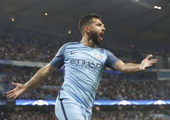 14.09.2016. The Etihad, Manchester, England. UEFA Champions League Football. Manchester City versus Borussia Monchengladbach. Manchester City striker Sergio Ag& xfc;ero (10) celebrates after scoring his team s first goal in the 8th minute 1-0. xAlanxMartinx  ActionPlus11789438