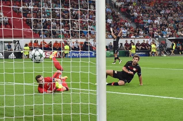Themen der Woche - Sport Bilder des Tages - SPORT 14.09.2016, Fussball Champions League 2016 17, Vorrunde, 1. Spieltag, Bayer 04 Leverkusen - ZSKA Moskau, Admir Mehmedi (Bayer 04 Leverkusen), re., erzielt das Tor zum 1:0