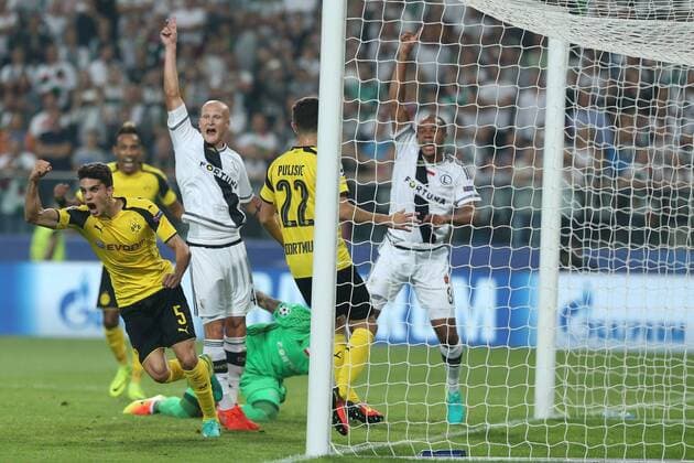 FUSSBALL CHAMPIONS LEAGUE 2016 2017 LEGIA WARSCHAU - BVB BORUSSIA DORTMUND CHRISTIAN PULISIC, MARC BARTRA, ARKADIUSZ MALARZ, VADIS ODJIDJA-OFOE BRAMKA BORUSSIA SCORES, JAKUB CZERWINSKI Torjubel  20160914CSLG0010