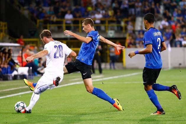 Leicester s Christian Fuchs and Club s Hans Vanaken fight for the ball during a game of the first day of the group stage of the UEFA Champions League competition between Belgian first division soccer team Club Brugge KV and English club Leicester City F.C. in the group G in Brugge, Wednesday 14 September 2016. KURTxDESPLENTER  x04931800x