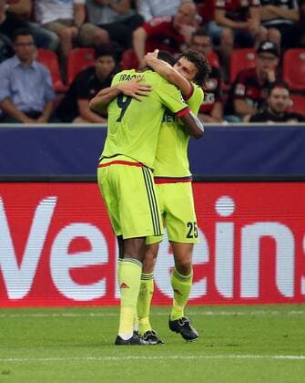 14.09.2016, xovx, Fussball UEFA Champions League, Bayer 04 Leverkusen - ZSKA Moskau, emspor , v.l. Jubel bei Lacina Traore (ZSKA Moskau) und Roman Eremenko (ZSKA Moskau) nach dem Tor zum 2:2, Aktion. Leverkusen