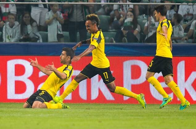 Fußball, CL, Legia Warschau - Borussia Dortmund FUSSBALL CHAMPIONS LEAGUE 2016 2017 LEGIA WARSCHAU - BVB BORUSSIA DORTMUND SOKRATIS PAPASTATHOPOULOS PIERRE EMERICK AUBAMEYANG Jubel BRAMKA Torjubel  MBI20160913_0384
