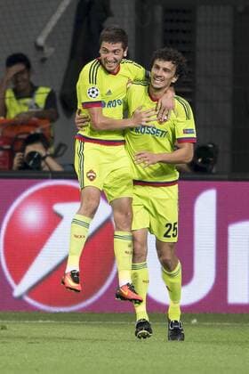 Roman Eremenko (ZSKA Moskau 25) und Aleksey Ionov (ZSKA Moskau 11) beim Torjubel nach dem Treffer zum 2:2 Ausgleich beim Champions League Spiel zwischen Bayer 04 Leverkusen und ZSKA Moskau am 14.09.2016, Leverkusen Copyright: xSchülerx xEibner-Pressefotox EP_jse