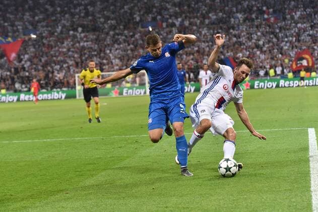 Maciej Rybus (lyon) vs Jonas (zagreb) FOOTBALL : Lyon vs Dinamo Zagreb - Champions League - 14 09 2016 FredericChambertx 