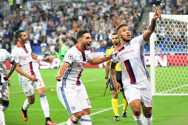 Bilder des Tages - SPORT 08 Corentin Tolisso (ol) - 12 Jordan Ferri (ol) - JOIE FOOTBALL : Lyon vs Dinamo Zagreb - Ligue des Champions - 14 09 2016 FEPx 