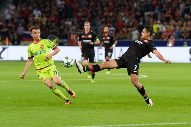 Javier Hernandez (Bayer Leverkusen), Aleksandr Golovin (ZSKA Moskau) Leverkusen, Deutschland, 14.09.2016 - Fussball, Championsleague, Bayer Leverkusen - ZSKA Moskau, Fussball, Championsleague, Bayer Leverkusen - ZSKA Moskau, xklx