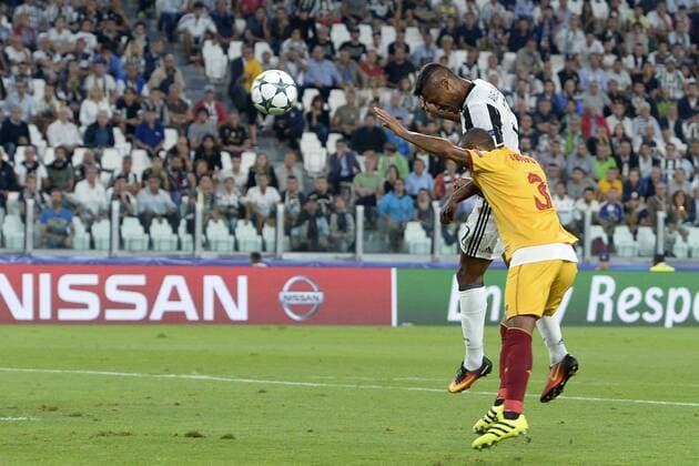 Fußball, CL, Juventus Turin - FC Sevilla Db Torino 14 09 2016 - Champions League Juventus Turin vs. FC Sevilla: Alex Sandro 