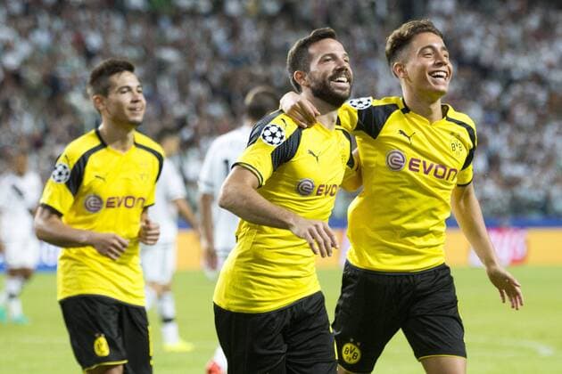 Fußball, CL, Legia Warschau - Borussia Dortmund CL 2016 17 Legia vs Borussia Champions League group stage - Legia Warszawa vs. Borussia Dortmund on September 14, 2016 in Warsaw, Poland. In the picture: Gonzalo Kastro, Emre Mor gol 0:5  EN_01224542_0055