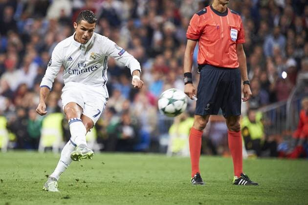 Bilder des Tages - SPORT Fußball, CL, Real Madrid - Sporting Lissabon September 14, 2016 - Madrid, Spain - Cristiano Ronaldo (forward; Real Madrid) in action during the UEFA Champions League match between Real Madrid and Sporting Lisbon at Santiago Bernabeu on September 14, 2016 in Madrid Real Madrid vs Sporting Lisbon UEFA Champions League.  - ZUMAg15_