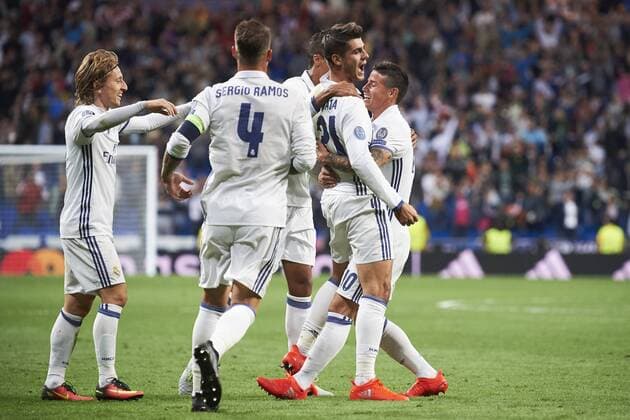 Fußball, CL, Real Madrid - Sporting Lissabon September 14, 2016 - Madrid, Spain - Sergio Ramos (defender; Real Madrid), Luka Modric (midfielder; Real Madrid), Alvaro Morata (forward; Real Madrid), James Rodriguez (midfielder; Real Madrid) in action during the UEFA Champions League match between Real Madrid and Sporting Lisbon at Santiago Bernabeu on September 14, 2016 in Madrid Real Madrid vs Sporting Lisbon UEFA Champions League.  - ZUMAg15_