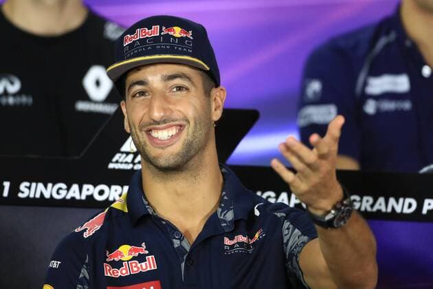 15.09.2016. Marina Bay Street Circuit, Singapore. Drivers arrival, inspection and press conferecne day. Red Bull Racing & x2013; Daniel Ricciardo xLeannexBoonx  ActionPlus11789721