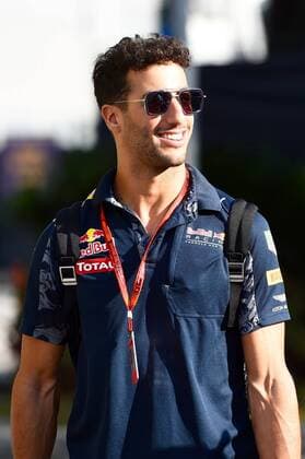 Daniel Ricciardo (AUS 3), Aston Martin Red Bull Racing Grosser Preis von Singapur 2016, Motorsport, Formel 1,Formula One World Championship WM Weltmeisterschaft Rd15, Singapore Grand Prix, Preparations, Marina Bay Street Circuit, Singapore, Thursday 15 September 2016 15.09.2016, Singapur Copyright: xAndrexJerry Eibner-Pressefotox EP_JAE