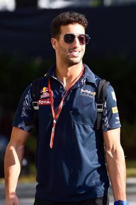 Daniel Ricciardo (AUS 3), Aston Martin Red Bull Racing Grosser Preis von Singapur 2016, Motorsport, Formel 1,Formula One World Championship WM Weltmeisterschaft Rd15, Singapore Grand Prix, Preparations, Marina Bay Street Circuit, Singapore, Thursday 15 September 2016 15.09.2016, Singapur Copyright: xAndrexJerry Eibner-Pressefotox EP_JAE