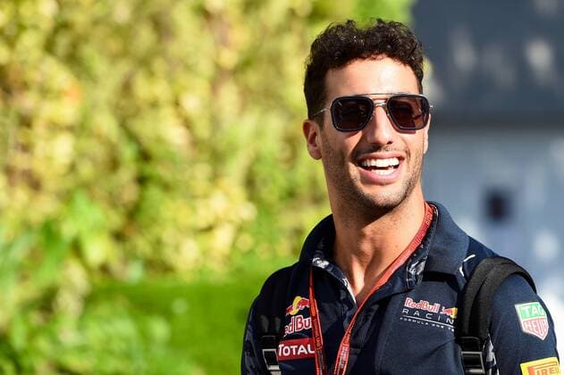 Daniel Ricciardo (AUS 3), Aston Martin Red Bull Racing Grosser Preis von Singapur 2016, Motorsport, Formel 1,Formula One World Championship WM Weltmeisterschaft Rd15, Singapore Grand Prix, Preparations, Marina Bay Street Circuit, Singapore, Thursday 15 September 2016 15.09.2016, Singapur Copyright: xAndrexJerry Eibner-Pressefotox EP_JAE