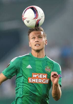 Bilder des Tages - SPORT SOCCER - EL, Rapid vs Genk VIENNA,AUSTRIA,15.SEP.16 - SOCCER - UEFA Europa League, group stage, SK Rapid Wien vs KRC Genk. Image shows Arnor Ingvi Traustason. Keywords: Wien Energie. GEPAxpictures xPatrickxLeuk