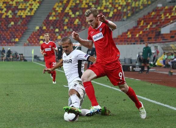 SOCCER - EL, Giurgiu vs A.Wien BUCHAREST,ROMANIA,15.SEP.16 - SOCCER - UEFA Europa League, group stage, Astra Giurgiu vs FK Austria Wien. Image shows Geraldo Alves (Astra Giurgiu) and Kevin Friesenbichler (A.Wien). GEPAxpictures xChristianxOrt