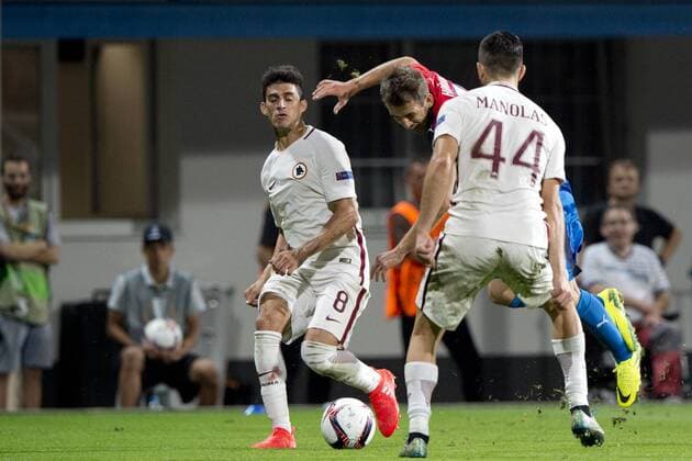 Diego Perotti (Roma), from left, Patrik Hrosovsky (Pilsen) and Kostas Manolas (Roma) in action during the UEFA Europe League, group E, 1st round match FC Viktoria Pilsen vs AS Roma, in Pilsen, Czech Republic, on Thursday, September 15, 2016. (CTKxPhoto MichalxKamaryt) CTKPhotoP201609150975801  kmt 11