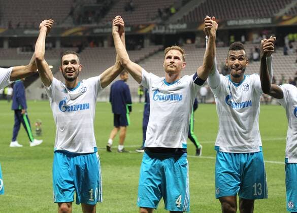 15.09.2016, Fussball UEFA Europa League, 2016 17, Gruppenphase 1. Spieltag, OGC Nizza - FC Schalke 04, Jubel (v.li.) Nabil Bentaleb (Schalke 04), Benedikt Hoewedes, Benedikt Höwedes (Schalke 04), Eric Maxim Choupo Moting, Eric Maxim Choupo-Moting (FC Schalke 04)