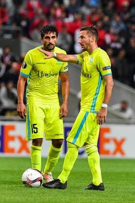 Gent s Danijel Milicevic and Braga s Baiano pictured during a soccer game between Portuguese club SC Braga and Belgian team KAA Gent in Braga, Portugal, Thursday 15 September 2016, the first game of the group stage of the Europa League competition in group H. LUCxCLAESSEN  x04932993x