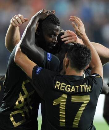 Osmanlispor s (TUR) players celebrate Cheick Diabate s (L) goal against Steau Bucharest (ROM) during tthe UEFA Europe League at Osmanli Stadium, Ankara, September 15th, 2016. (Hikmet Saatci - Depo Photos)  15501437