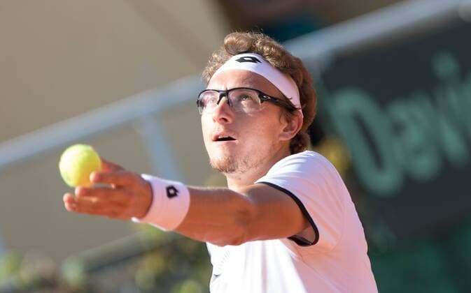 World group , play-off play-off round Uzbekistan Vs Switzerland (IN WHITE )Denis ISTOMIN from uzb - (in red )Antoine BELLIER frome swis 