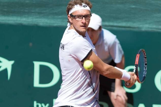 World group , play-off play-off round Uzbekistan Vs Switzerland (IN WHITE )Denis ISTOMIN from uzb - (in red )Antoine BELLIER frome swis 