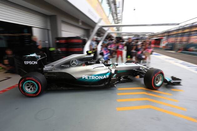 17.09.2016. Marina Bay Street Circuit, Singapore. Qualification Day of 2016 Singapore F1 Grand Prix Night Race, Sept. 17th, 2016. Mercedes AMG Petronas W07 Hybrid & x2013; Nico Rosberg puts it on Pole ahead of tomorrows race xLeannexBoonx  ActionPlus11790918