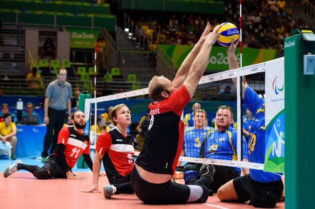 16.09.2016, Rio de Janeiro, Riocentro 6 Paralympische Spiele, Sitzvolleyball, Spiel Platz 5 6, Deutschland (GER) vs. Ukraine (UKR) Block Dominik Albrecht ( 6 GER)
