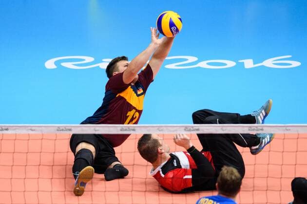 16.09.2016, Rio de Janeiro, Riocentro 6 Paralympische Spiele, Sitzvolleyball, Spiel Platz 5 6, Deutschland (GER) vs. Ukraine (UKR) Abwehr Mathis Tigler ( 12 GER), Jürgen Juergen Schrapp ( 9 GER)