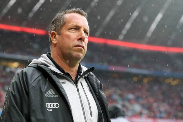 1. Bundesliga - Fußball - FC Bayern - FC Ingolstadt 04 - Cheftrainer Markus Kauczinski (FCI) vor dem Spiel 1. BL - FC Ingolstadt 04 Saison 2016 2017 FC Bayern