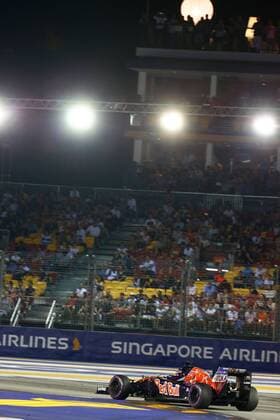 Motorsports: FIA Formula One World Championship WM Weltmeisterschaft 2016, Grand Prix of Singapore, 26 Daniil Kvyat (RUS, Red Bull Racing), xHOCHxZWEIx