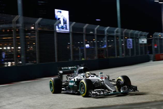 Motorsports: FIA Formula One World Championship WM Weltmeisterschaft 2016, Grand Prix of Singapore, 44 Lewis Hamilton (GBR, Mercedes AMG Petronas Formula One Team), xHOCHxZWEIx