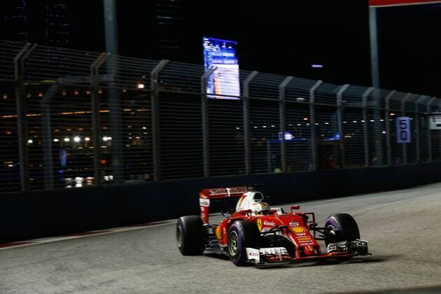 Motorsports: FIA Formula One World Championship WM Weltmeisterschaft 2016, Grand Prix of Singapore, 5 Sebastian Vettel (GER, Scuderia Ferrari), xHOCHxZWEIx