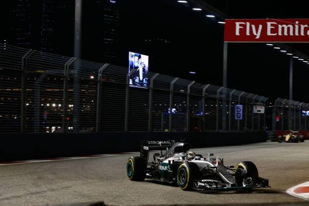 Motorsports: FIA Formula One World Championship WM Weltmeisterschaft 2016, Grand Prix of Singapore, 44 Lewis Hamilton (GBR, Mercedes AMG Petronas Formula One Team), xHOCHxZWEIx