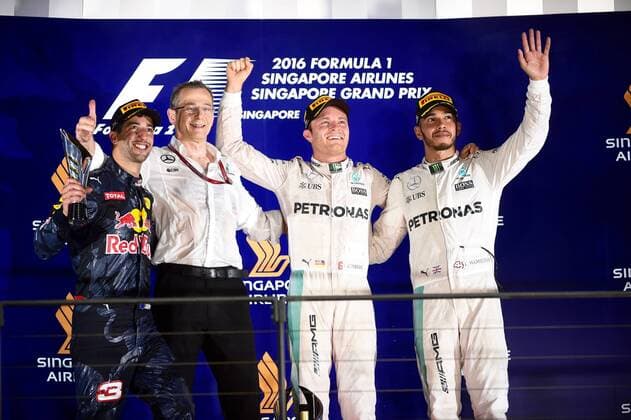 Lewis Hamilton (GB 44), Mercedes AMG Petronas Formula One Team Nico Rosberg (GER 6), Mercedes AMG Petronas Formula One Team Daniel Ricciardo (AUS 3), Aston Martin Red Bull Racing Grosser Preis von Singapur 2016, Motorsport, Formel 1,Formula One World Championship WM Weltmeisterschaft Rd15, Singapore Grand Prix, Race, Marina Bay Street Circuit, Singapore, Sunday 18 September 2016. 18.09.2016, Singapur Copyright: xAndrexJerry Eibner-Pressefotox EP_JAE