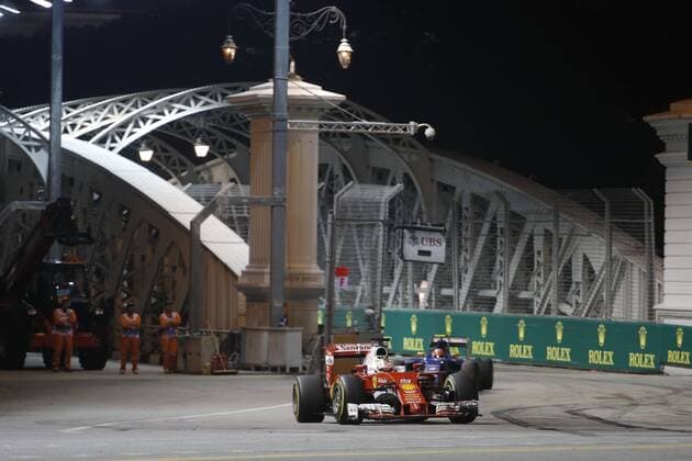Motorsports: FIA Formula One World Championship WM Weltmeisterschaft 2016, Grand Prix of Singapore, 5 Sebastian Vettel (GER, Scuderia Ferrari), xHOCHxZWEIx