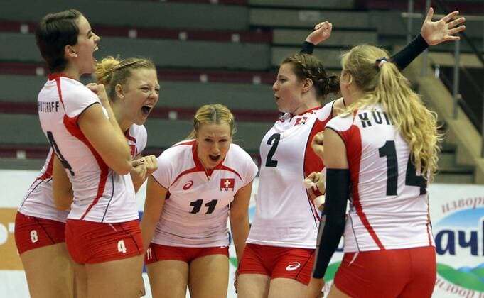 Volleyball, Damen EM Quali, Schweiz - Montenegro 18.09.2016 Sofia(Bulgaria) Switzerland-Montenegro European qualifiers women s volleyball Gabi Schottroff(L),Maja Storck(2L) ,Sarah Troesch (3L) and Linda Kronenberg (4L) Switzerland celebrate during match :Str 