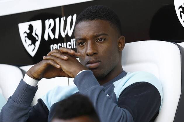 Riechedly Bazoer of Ajax Amsterdam during the Dutch Eredivisie match between Heracles Almelo and Ajax Amsterdam at Polman stadium on September 18, 2016 in Almelo, The Netherlands Heracles Almelo v Ajax Amsterdam Dutch Eredivisie 2016 2017 xVIxxIVx 6245198