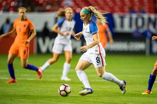 USWNT D Julie Johnston (8) during the Women s International Soccer match between the Netherlands and the United States at the Georgia Dome on September 18, 2016 in Atlanta, GA. CSM Soccer 2016: Netherlands vs United States SEP 18 - ZUMAc04_