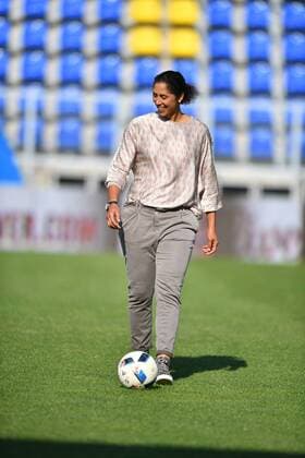 Steffi Jones (Deutschland , Germany , DFB ) (Trainerin) auf dem Feld Györ, Ungern, 20.09.2016 - Fussball, Euro 2017 Qualifikation - Frauen - Ungarn - Deutschland, Fussball, Euro 2017 Qualifikation - Frauen - Ungarn - Deutschland, xmkx