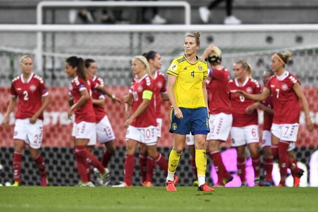 Fußball, Damen, EM Quali, Dänemark - Schweden 160920 Sveriges Emma Berglund deppar efter att Danmarks Johanna Rasmussen gjort 1-0 Dänemark - Schweden EM Quali Frauen Frauenfußball Fußball Nationalteam Länderspiel Viborg.  Copyright: CARLxSANDIN BB160920CS005