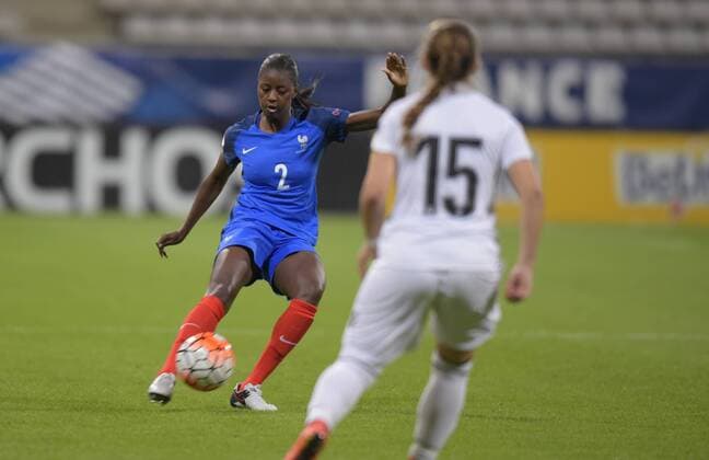 Fußball, Damen EM Quali, Frankreich - Albanien Aissatou Tounkara ( France ) FOOTBALL : Frankreich vs Albanien - EM Quali Nationalteam Länderspiel Frauen Frauenfußball - Paris - 20 09 2016 FedericoPestellinix 