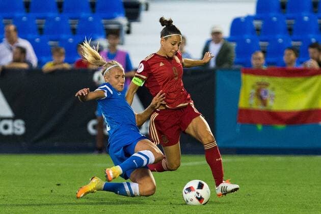 Finland s Emma Koivisto Spain s Veronica Boquete during the match of European Women s Championship 2017 at Leganes, between Spain and Finland. September 20, 2016.  (20160920056)