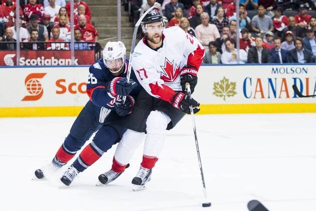 USA s Blake Wheeler och Kanada s Alex Pietrangelo Kanada - USA World Cup of Hockey Nationalteam Länderspiel Eishockey Toronto.  Copyright: LUDVIGxTHUNMAN BB160921LT012