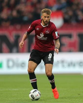 Fussball, 2. BL, 2. Bundesliga, Saison 2016 2017, Herren, Deutschland, 20.09.2016, 1. FC Nürnberg - SpVgg Greuther Fürth 1-2, v.l. Freisteller, Einzelbild, Aktion, Ganzkörper, Ganzfigur, Einzelaktion, Guido Burgstaller, 1. FC Nürnberg,