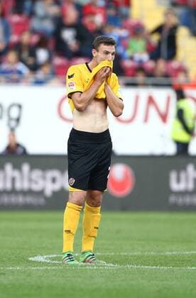 Florian Ballas (SG Dynamo Dresden) enttaeuscht, 1.FC Kaiserslautern vs SG Dynamo Dresden, Fussball, 2. Bundesliga, 21.09.2016, Foto Neis Eibner Kaiserslautern Copyright: xNeisx Eibner-Pressefotox EP_ans